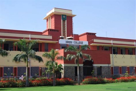 Best Humanities Colleges In India: Humanities enable one to study human society, ideologies, beliefs, art, architecture, religion, and countless such topics. Humanities students especially build skills in writing and critical reading. Hindu College, Chemistry Jobs, Jawaharlal Nehru University, North Campus, Vision Boarding, My Manifestation, Critical Reading, Green Chemistry, College Job