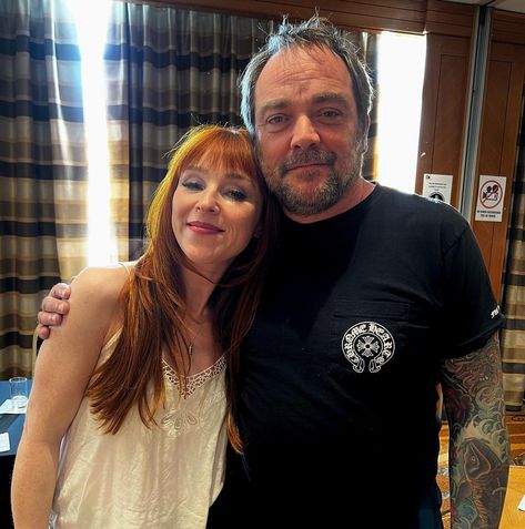 Mark Sheppard on Instagram: “Thank you for all the amazing displays of love and affection this weekend in Paris! And thank you Vanessa and her crew @peopleconvention…” Supernatural Impala, Ruth Connell, Weekend In Paris, Mark Sheppard, Love And Affection, Odaiba, Zoro One Piece, Supernatural Cast, Super Natural