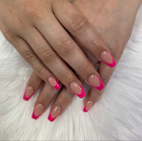 Powder nude pink and design hot pink  ơn Topas nails design Nude And Hot Pink Nails, Pink Tip Nails, Hot Pink Nails, Nude Pink, Nude Nails, Spa Day, Nail Tips, Pink Nails, Hot Pink