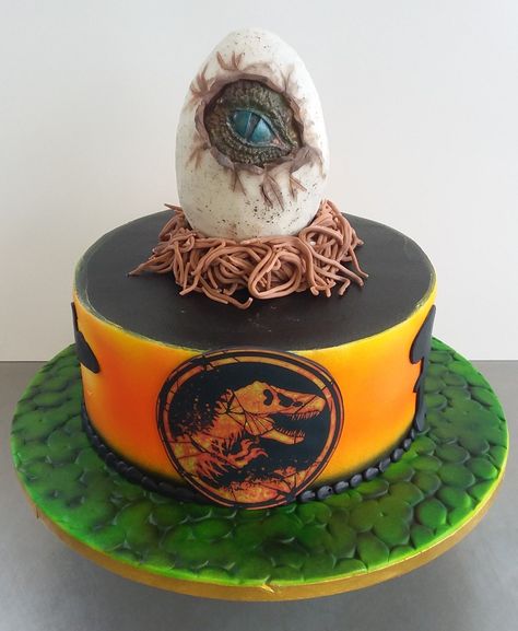 Bolo Jurassic Park, Jurassic Park Theme, Jurassic Park Cake Simple, Birthday Cake Jurassic Park, Jurassic World Cake Buttercream, Blue Jurassic World Cake, Jurassic World Cake, Unicorn Cake Pops, Camera Cakes