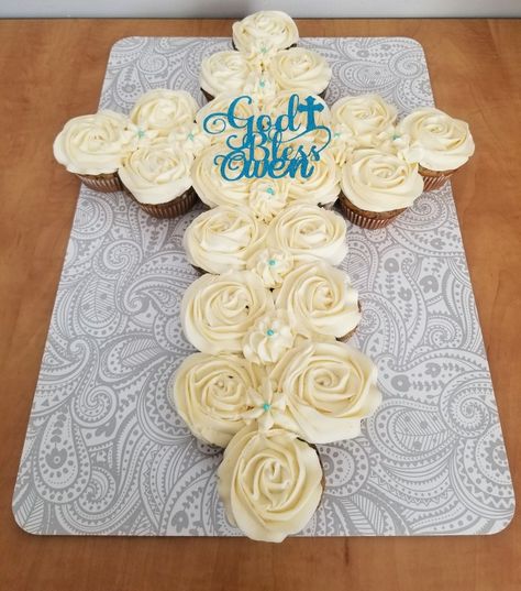 Cross Shaped Cupcakes, Cross Cupcake Cake Baptisms, Baptism Cupcakes Boy, Baptism Cupcakes Girl, Cross Cupcake Cake, Cupcake Cross, Baptism Cupcakes, Cross Cakes, Cupcakes For Boys