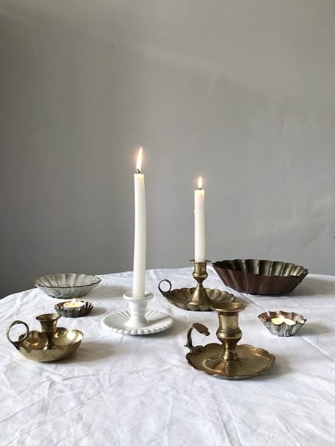 Eclectic Decor Vintage, Katie White, Mediterranean Kitchen Design, Science Equipment, Vintage Cake Stands, Minimal Christmas, Vintage Eclectic, Cake Stands, Wakefield