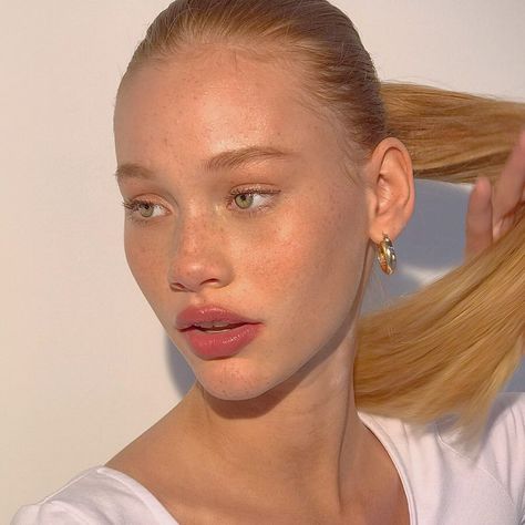 No Makeup, Long Blonde, Glowy Makeup, Red Lipstick, 인물 사진, Look Vintage, Pretty Makeup, Aesthetic Makeup, Makeup Inspo