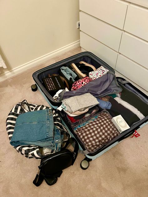 #packing #vacation #holiday #cruise Packing Vacation, Romantasizing Life, Vacation Prep, Cruise Packing List, Vacation Bag, Travel Must Haves, Cute Muslim Couples, Suitcase Packing, I Want To Travel