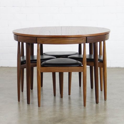 For sale: Dining set by Hans Olsen for Frem Røjle, 1950s Space Saving Ideas For Home, Scandinavian Style Furniture, Modern Scandinavian Interior, Modernist Furniture, Vintage Furniture Design, Classic Furniture Design, Modern Kitchen Interiors, Furniture Design Living Room, Mid Century Dining Chairs