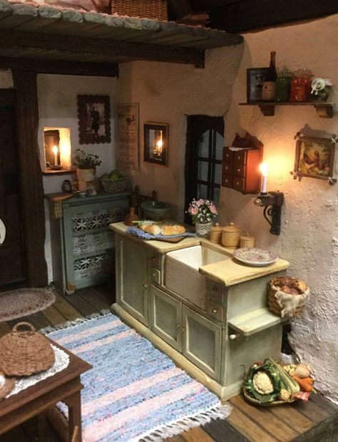 Miniature Whims | Little Delights to Share Cottage Dollhouse Interior, Nendoroid Diorama, Glencroft Dollhouse, Cabin Dollhouse, Room Miniature, Dollhouse Interiors, Witches Cottage, Witch Cottage, Cottage Door