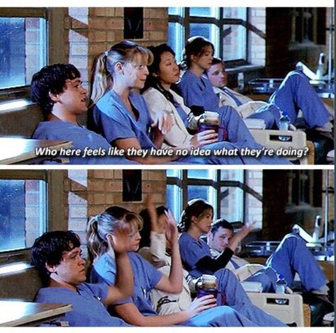 Grey's anatomy Community Memes, Senior Year Quotes, Grad Quotes, Senior Quotes Funny, Greys Anatomy Funny, Med School Motivation, Greys Anatomy Memes, Yearbook Quotes, Grey Anatomy Quotes