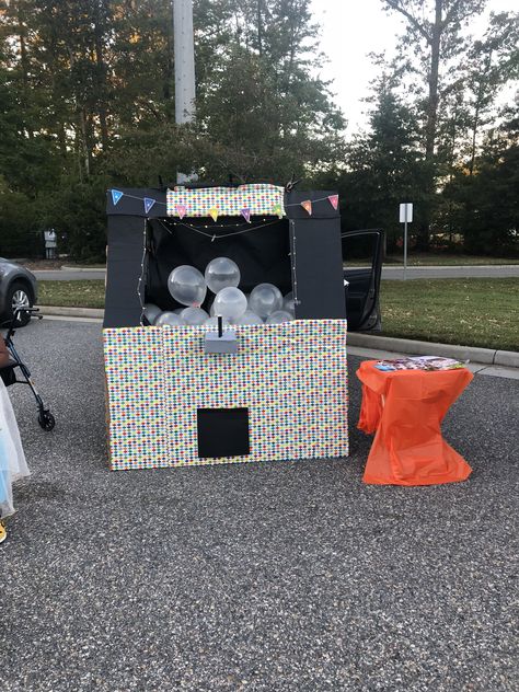 My Trunk or Treat claw machine! Super proud of this. Claw Machine Trunk Or Treat, Game Trunk Or Treat, Claw Game, Claw Machine, Trunk Or Treat, Vending Machine, Fall Festival, Costume Ideas, Trick Or Treat