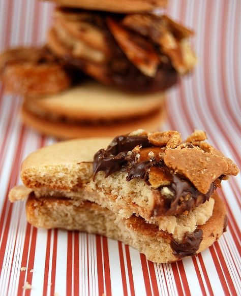 Chubby Hubby Cookies Christmas Cookie Exchange Ideas, Peanut Butter Pretzels, Cookie Exchange Ideas, Peanut Butter Filled Pretzels, Butter Pretzels, Food Collage, Fat Pants, Peanut Butter Pretzel, Chocolate Roll