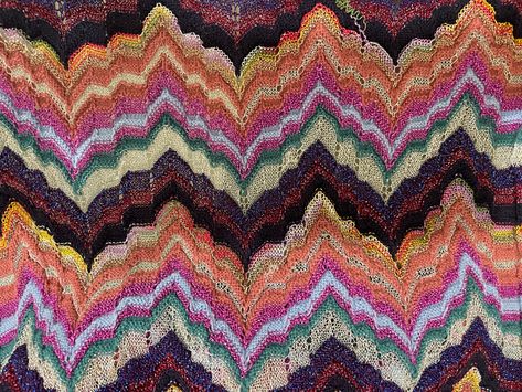 Missoni scarf Margherita Missoni, 70s Interior Design, Missoni Scarf, 70s Interior, Flag Store, Missoni, Knit Crochet, Crochet Blanket, Vision Board