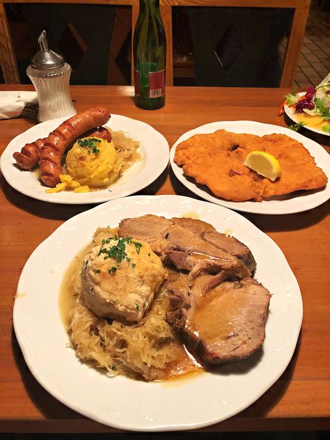 Arrived in Austria today and decided to try some local dishes. Bratwurst Schnitzel and Roast Pork on top of sauerkraut. German Wedding Food, Austria Recipes, Instagrammable Food, Austria Food, Austrian Food, Eating Photography, Swiss Food, Germany Food, Austrian Recipes