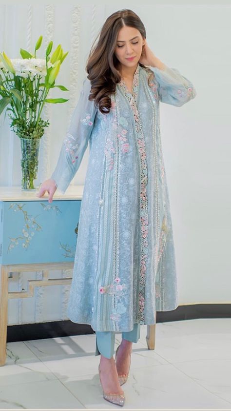 Sky Blue Kurti Design, Blue Kurti Design, 3 Color Combinations, Blue Kurti, Chola Style, Floral Frocks, Night Beautiful, Frock Fashion, Kurti Designs Latest