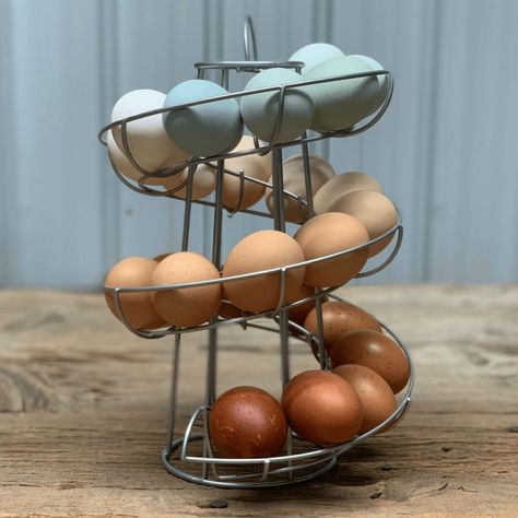 Egg Skelter, Cured Egg Yolk, Storing Eggs, Cured Egg, Meat Birds, Home Design Magazines, Cracked Egg, Food Poisoning, Egg Storage