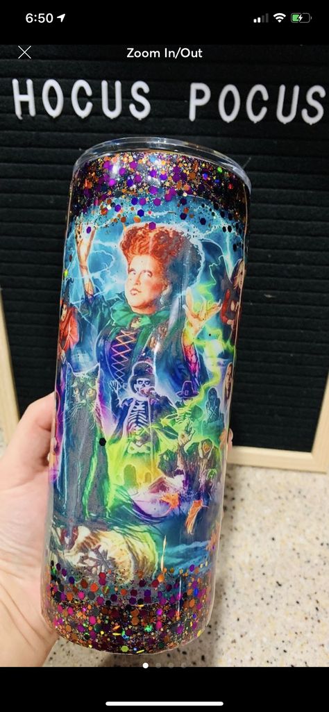 Halloween Tee Shirts, Glitter Tumbler Cups, Halloween Cups, Horror Movie Art, Custom Tumbler Cups, Diy Cups, Tumbler Cups Diy, Diy Vinyl, Glitter Cups