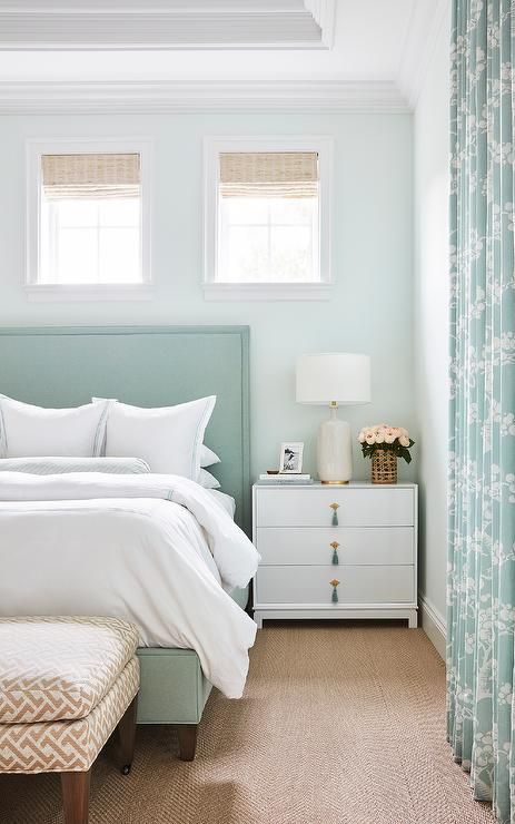 Aqua Bed, Pale Blue Bedrooms, Blue Bedroom Walls, Interior Simple, How To Dress A Bed, Cottage Bedroom, White Nightstand, Luxe Interiors, Blue Bedding