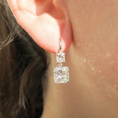 Luxury Radiant Cut Diamond Earrings, Luxury Earrings With Diamond Accents And Radiant Cut, Luxury Radiant Cut Diamond Earrings For Anniversary, Gift Radiant Cut Diamond Earrings, Radiant Cut Diamond White Fine Earrings, Fashion Accessories Trends, Gold Wedding Jewelry, Radiant Cut Diamond, Diamond Drop Earrings