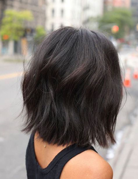 Brown Bob Hair, Rambut Brunette, Short Dark Hair, Short Haircut Styles, Hair Color And Cut, Shoulder Length Hair, Brunette Hair, Hairstyles Haircuts, Hair Skin