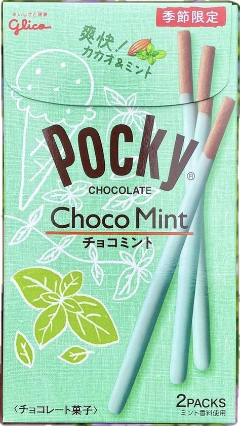 #pocky #aesthetic Mint Choco Aesthetic, Mininote Food, Balzam Na Pery, Mint Choco, Pocky Sticks, Mint Desserts, Mint Aesthetic, Junk Food Snacks, Choco Chips