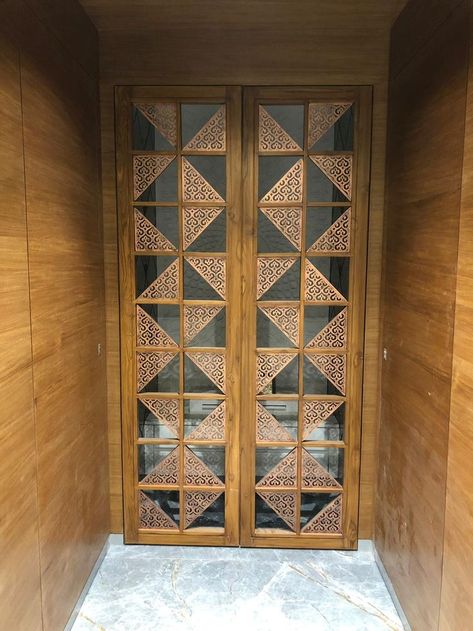 doors interior modern doors interior modern front entrances Double Door Mandir Design, Mandir Gate Design Puja Room, Mandir Gate Design, Main Entry Door Design, Pooja Room Double Door Designs, Door Design Iron, Mandir Door, Pooja Design, Home Gate