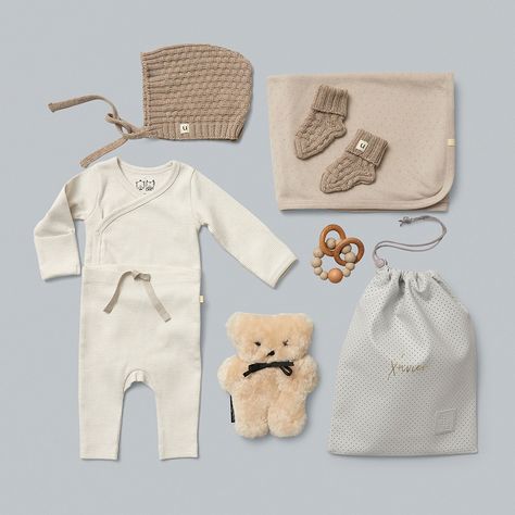 Our top picks for baby shower gifts when you don't know if it's a girl or a boy will have everyone ooh-ing and ahh-ing. 🎁💛 If you're still deciding between baby shower gifts? Our gender-neutral range of personalised baby gifts are here to help – click the link in our bio to explore! https://soulbabygifts.com.au/shop-the-range/baby-shower-gifts #personalisedbabygifts #genderneutral #expectingparents#babyshowergifts #babyshowerideas Newborn Baby Accessories, Bunny Rug, Baby Shower Hamper, Baby Gift Bag, Luxury Baby Gifts, Baby Gift Hampers, Unisex Baby Shower, Best Baby Shower Gifts, Unique Baby Shower Gifts