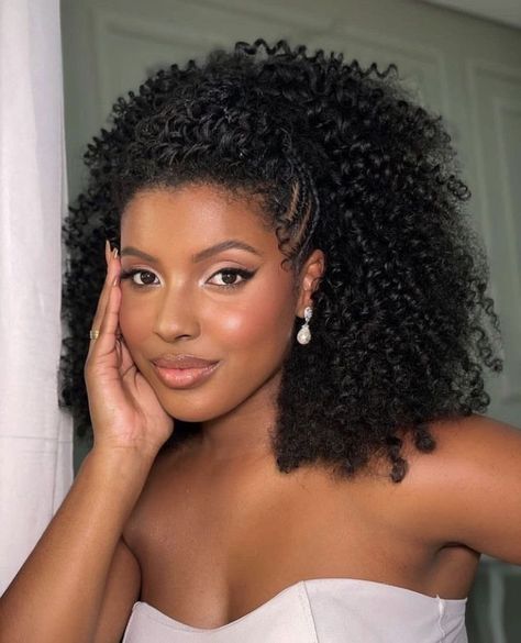 Natural Bride Makeup Black Women, Curly Bridesmaid Hairstyles Black Women, Black Curly Wedding Hairstyles, Natural Black Wedding Hairstyles, Curly Bridal Hairstyles Black Women, Crochet Wedding Hairstyles Black Women, Bridal Hair For Black Women, Bride With Afro, 3c Wedding Hairstyles