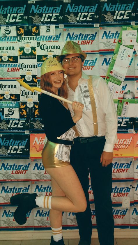 Gold Digger And Rich Man Costume, Digger Costume, Easy Couple Halloween Costumes, Quick Halloween Costumes, Halloween Costumes To Make, Hot Halloween, Couples Halloween Costume, Hot Halloween Outfits, Couples Halloween Outfits