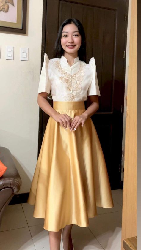 Female Barong Outfit, Barot Saya Modern, Filipiniana Skirt, Pictorial Poses, Filipino Attire, Filipino Costume, Barong Tagalog For Women, Modern Filipiniana Gown, Dress For Mother