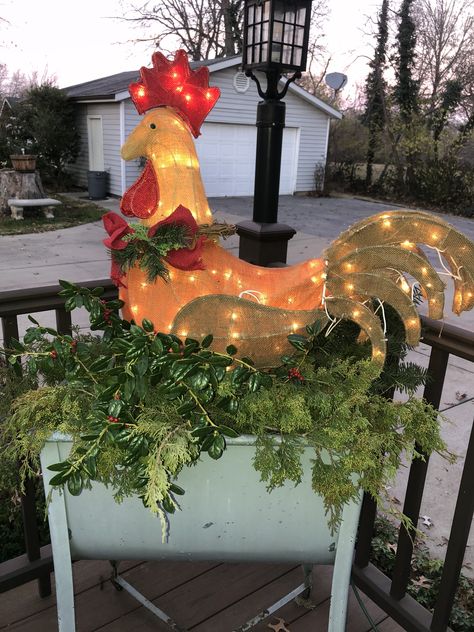 Outdoor Farm Christmas Decorations, Farm Christmas Outdoor Display, Farm Theme Christmas Decor, Decorating Chicken Coop For Christmas, Chicken Feeder Christmas Decor, Barnyard Christmas Decor, Farm Christmas, Chicken Christmas Tree, Chicken Christmas Decorations