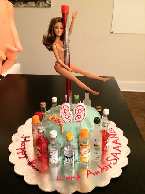 Stripper cake for birthday party. Inside joke with the writing Wasted Barbie Cake, Joke Cake, Dirty Cake, Cake Jokes, 19 Cake, Drunk Barbie Cake, Chanel Birthday Cake, Birthday Cake Quotes, Liquor Bouquet