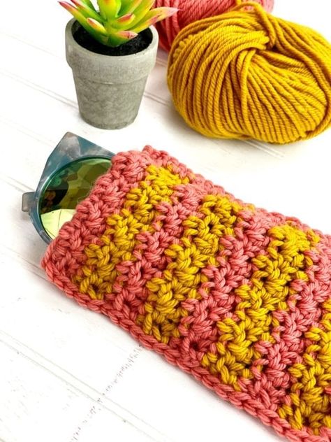 Crochet Sunglasses Case Pattern Free, Crochet Sunglasses Case, Crochet Glasses Case, Crochet Sunglasses, Crochet Eyeglass Cases, Crochet Glasses, Drawstring Crochet, Crochet Mitts, Glass Cases