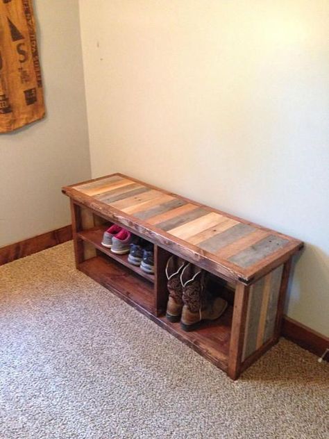 bench for shoes storage - open shelves Diy Shoe Bench, Boot Bench, Diy Bank, Diy Storage Bench, Shoe Rack Bench, Diy Shoe Rack, Diy Shoe, Bench Plans, Diy Bench