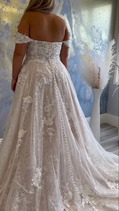 Romantic Boho Wedding Dress Plus Size, White Plus Size Dresses Party, Whimsical Wedding Dress Plus Size, Off The Shoulder Wedding Dress Plus Size, Plus Size Colored Wedding Dresses, Plus Wedding Dresses Curvy Bride, Angelic Wedding Dress, Plus Size Lace Wedding Dress, Wedding Dress Invitations