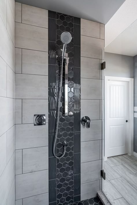 Big Tile In Shower Floor, Mosaic Shower Tile Ideas, Master Shower Tile, Large Shower Tile, Modern Bathroom Trends, Tile Walk In Shower, Simple Bathroom Designs, Custom Tile Shower, Diy Bathroom Makeover