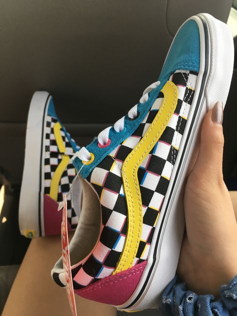 #vans #oldskool #shoe #shoes #oldskoolvans #vansoldskool #checkered #aesthetic #yellow #blue #pink #vansoffthewall Vans Shoes Fashion, Cute Vans, Custom Vans Shoes, Tenis Vans, Vans Slip On, Hype Shoes, Vans Sneakers, Custom Vans, Aesthetic Shoes