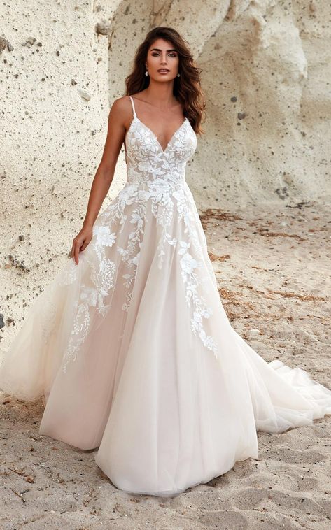 Moana Wedding Dress, Eddy K Wedding Dress, Wedding Dresses 2023, Tiffany's Bridal, Eddy K, Destination Dress, Wedding Dresses 2018, Womens Wedding Dresses, Wedding Dress Train