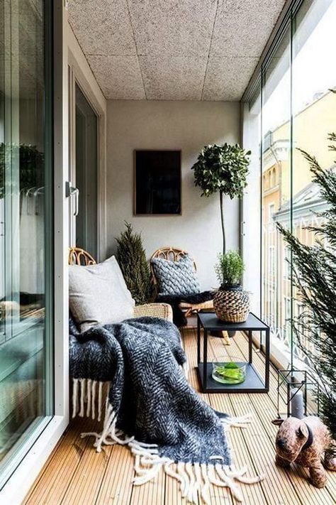 25 Fun And Cozy Sunroom Decor Ideas For Small Spaces | HomeMydesign Small Porch Decorating Ideas, Balcon Mic, Small Porch Decorating, Small Apartment Balcony Ideas, Small Sunroom, Simple Apartments, Balkon Decor, Balcony Design Ideas, Small Balcony Garden