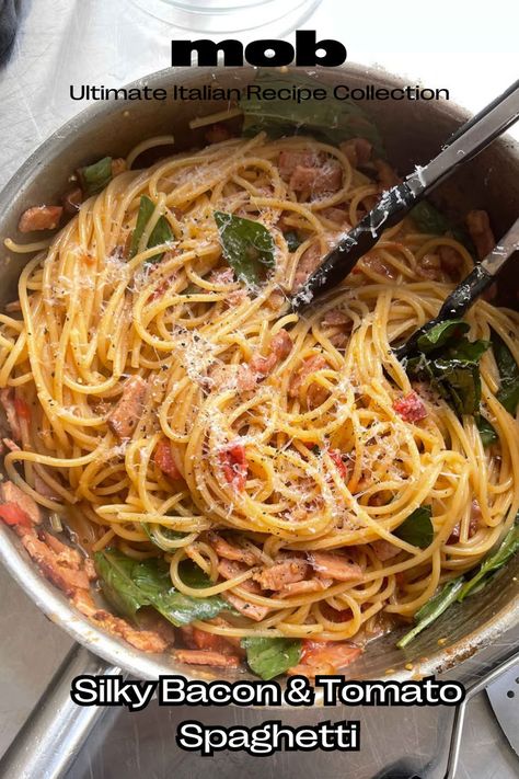 This uses the techniques of a carbonara to make the glossiest pasta. Loaded up with sharp, sweet cherry tomatoes and smoky bacon, this makes a delightful speedy dinner. Tomato Spaghetti, Tuna Pasta Bake, Bacon Tomato, Parmesan Pasta, Spaghetti Carbonara, Spaghetti Bolognese, Spaghetti Pasta, Sausage Pasta, Homemade Pasta