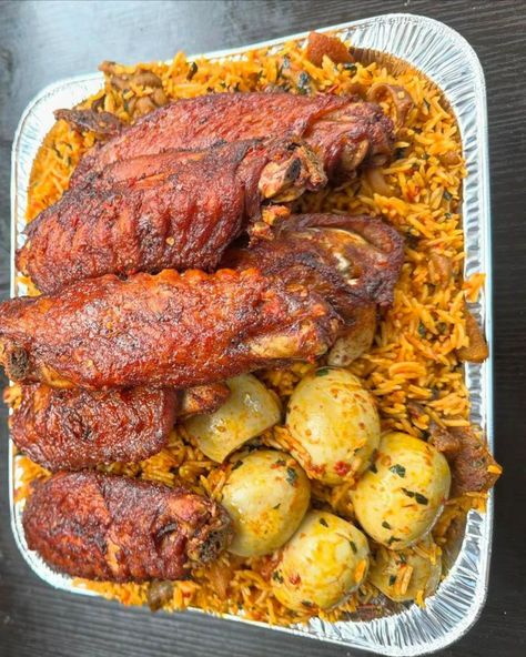 🇳🇬🔥🇳🇬😋🗣️This was the best decision ever 😍I’m glad I chose this path (asun pasta ) 33,000 (Jollof rice,chicken and diced plantains ) 45,000 (native rice ,plantains and turkey)48,000 ( Jollof rice ,chicken wings and turkey) 35,000 ( native rice and turkey) 70,000 Good morning fam clients 🥰 Our kitchen is open to take your orders Same day delivery Call or Whatsapp 0806 666 5500 to Order 📷 @temmytkitchen #temmytkitchen #foodvendorsinlagos #foodvendorinikorodu #foodienaija #foodvendo... Rice And Turkey, Native Rice, Naija Food, Nigerian Dishes, Nigeria Food, Fruit Ideas, West African Food, Rice Chicken, Jollof Rice