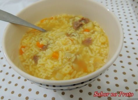 Sopa com macarrão de letrinhas. Cheeseburger Chowder, Chowder, Cheeseburger