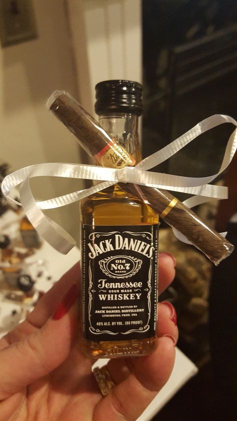 Jack Daniels Bar Ideas, Cigars And Whiskey 50th Birthday, Jack Daniel Party Theme, Masculine Party Favors, Jack Daniels 50th Birthday Ideas, Men’s Birthday Party Favors, Cool Party Favors For Adults, Men Thirty Birthday Party Ideas, Jack Daniel’s Birthday Party