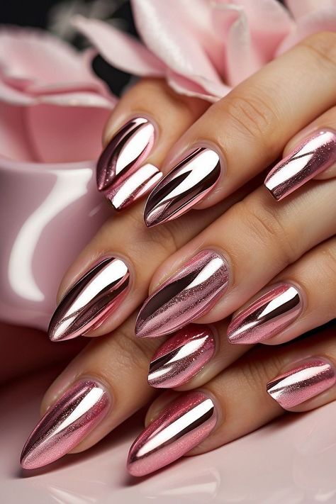 Pepsi Nails, Bright Pink Chrome Nails, Pink Chrome Nails Designs, Nail Designs Metallic, Rose Gold Chrome Nails, Chrome Nail Colors, Chrome Nail Designs, Chrome Tips, Tips Nails