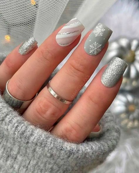 Mickey Nails, Aqua Nails, Christmas Gel Nails, Work Nails, Classy Acrylic Nails, Pretty Nail Art Designs, Almond Acrylic Nails, Christmas Nails Acrylic, Xmas Nails