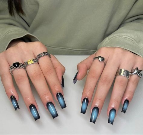 Blue Nails Aura, Black And Blue Aura Nails, Air Brush Nail Design, Aura Blue Nails, Black And Blue Nails, Simple Nail Design, Aura Nails, Baby Blue Nails, Nail Art Pictures