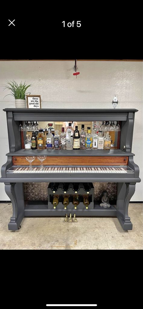 Diy Piano Bar, Piano Bar Repurposed Diy, Piano Into Bar, Repurposed Pianos, Diy Piano, Refurbished Furniture Diy, Piano Ideas, Piano Bar, Upright Piano