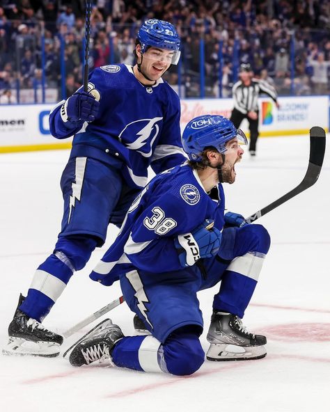 #BOLTSWIN IN OT | Instagram Tampa Bay Lightning Wallpapers, Brandon Hagel, Tampa Bay Lighting, Victor Hedman, Lightning Hockey, Cowboy Pictures, Hockey Guys, Hockey Men, Tampa Bay Lightning