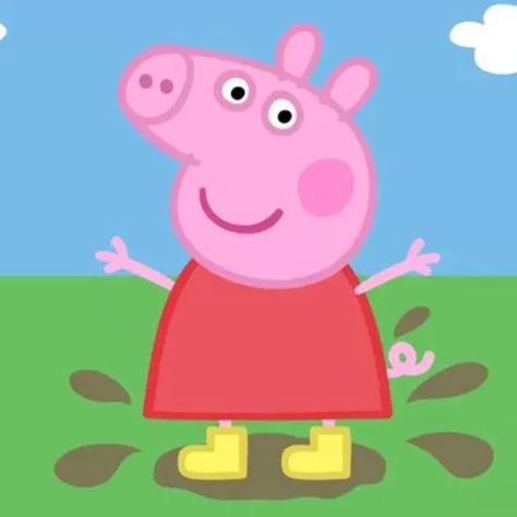 Peppa Pig Costume Peppa Pig Costume Diy, Peppa Pig Fancy Dress, Pig Costume Diy, Pig Fancy Dress, Peppa Pig Halloween Costume, Peppa Pig Halloween, Peppa Pig Costume, Pig Halloween Costume, Pig Costume