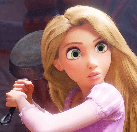 Tangled Rapunzel Gif, Disney Princesses, Rapunzel, Green Eyes, Tangled, Blonde Hair, Gif, Blonde, Disney