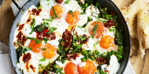 10 easy vegetarian student recipes | BBC Good Food James Duigan Recipes, Student Meals, Green Shakshuka, Moroccan Breakfast, Shakshuka Recipe, Healthy Egg Recipes, Shakshuka Recipes, Easy Tomato Sauce, Tesco Real Food