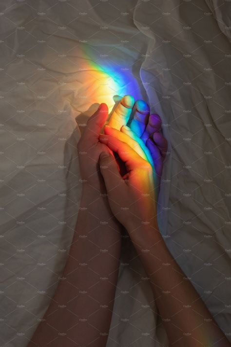 Holding Hands In Bed, Girls Holding Hands, Person Photo, Couple Holding Hands, Gay Aesthetic, Love Rainbow, Saint Pierre And Miquelon, Creative Photos, Strike A Pose