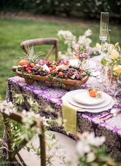 Entertaining Tablescapes, Spring Table Settings, Garden To Table, Beautiful Tablescapes, Brunch Table, Table Setting Inspiration, Tablescape Inspiration, Spring Tablescapes, Alfresco Dining